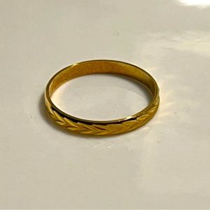 14ky Diamond Cut Textured Band